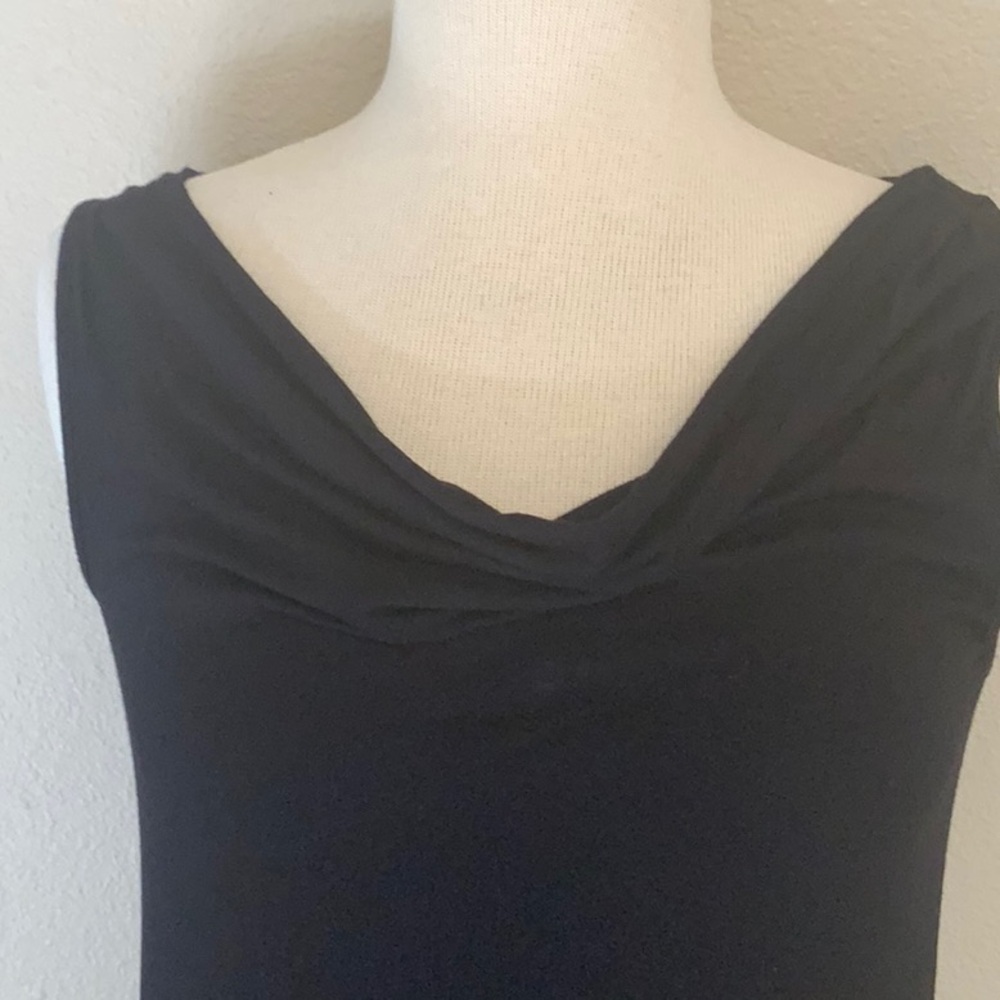 Vince drape neck top 💕